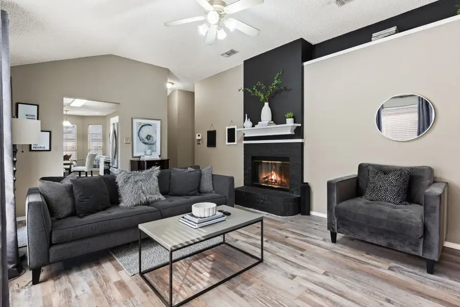 6985 Avington Way, Fort Worth, TX 76133 - #3