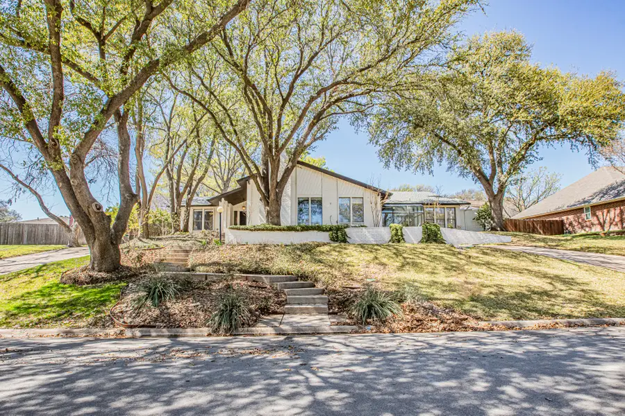 18 Crosslands Road, Benbrook, TX 76132 - #2