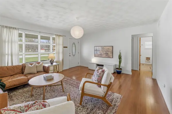 404 Childers Avenue, Benbrook, TX 76126