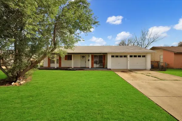 2508 W Rochelle Road, Irving, TX 75062