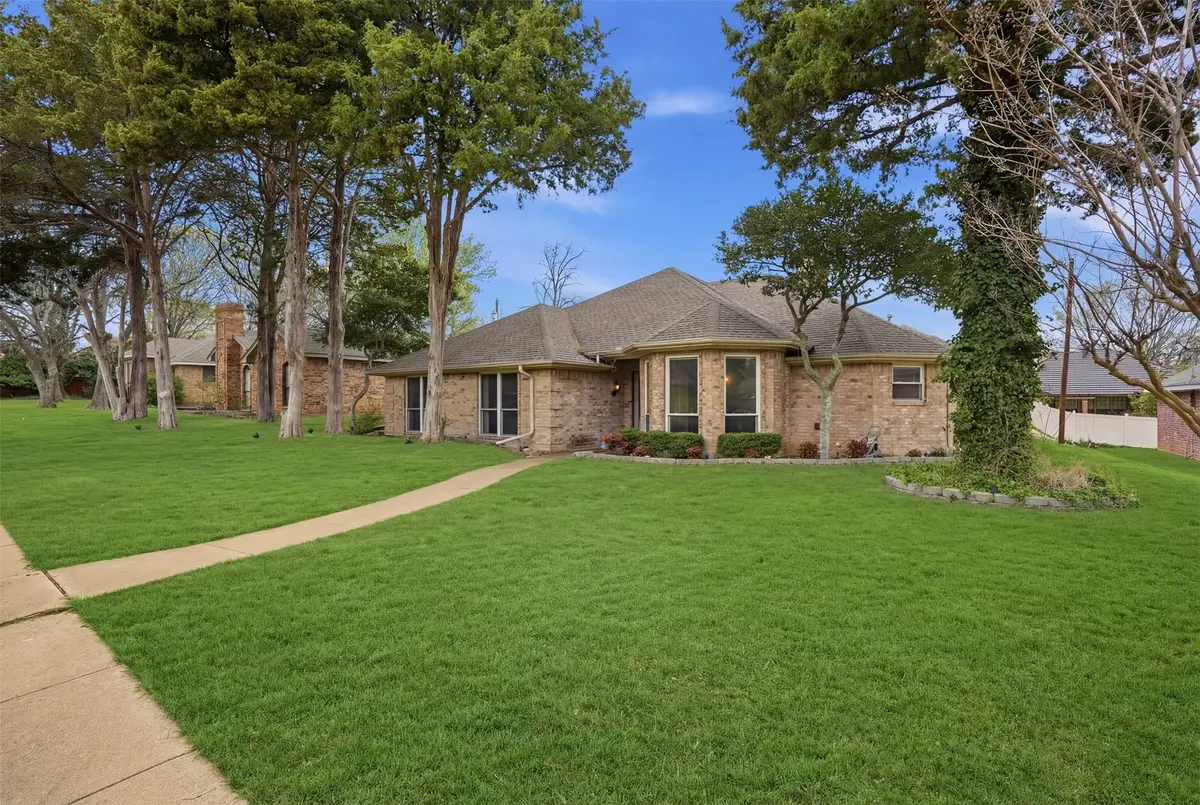 411 Whispering Hills Drive, Duncanville, TX 75137 - #1
