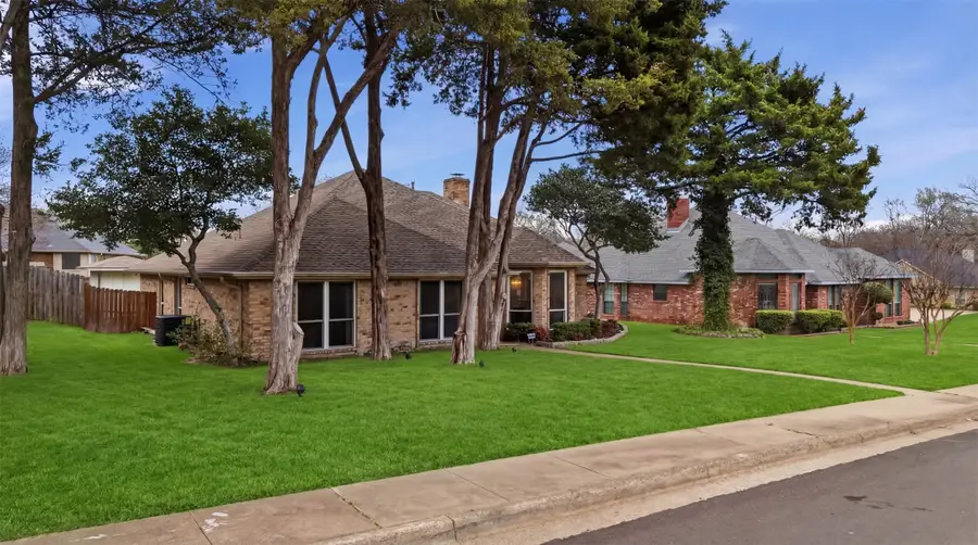 411 Whispering Hills Drive, Duncanville, TX 75137 - #2