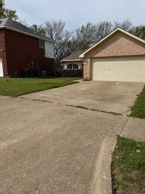 202 Vines Drive, Cedar Hill, TX 75104 - #2