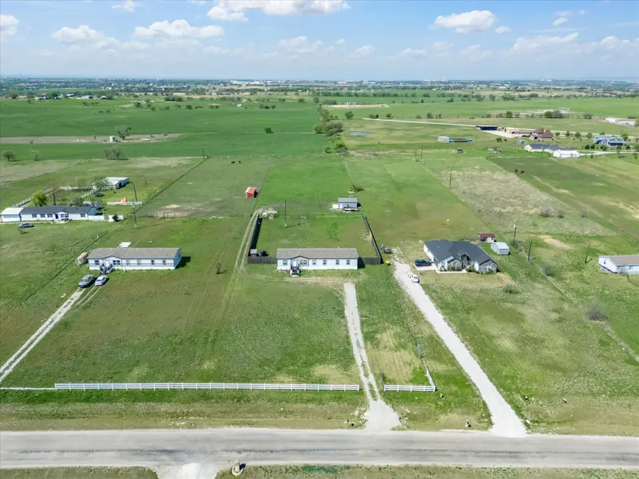 341 Mesa Ridge, Decatur, TX 76234 - #2