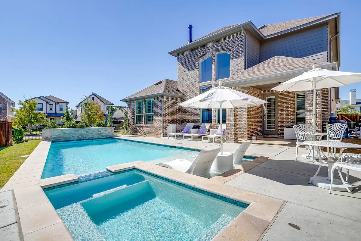 2009 Roundtree Circle E, Fort Worth, TX 76008 - #1