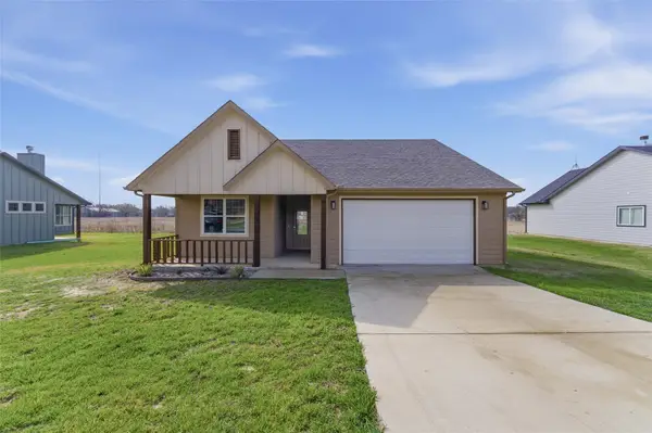 314 Oakwood Avenue, Jacksboro, TX 76458