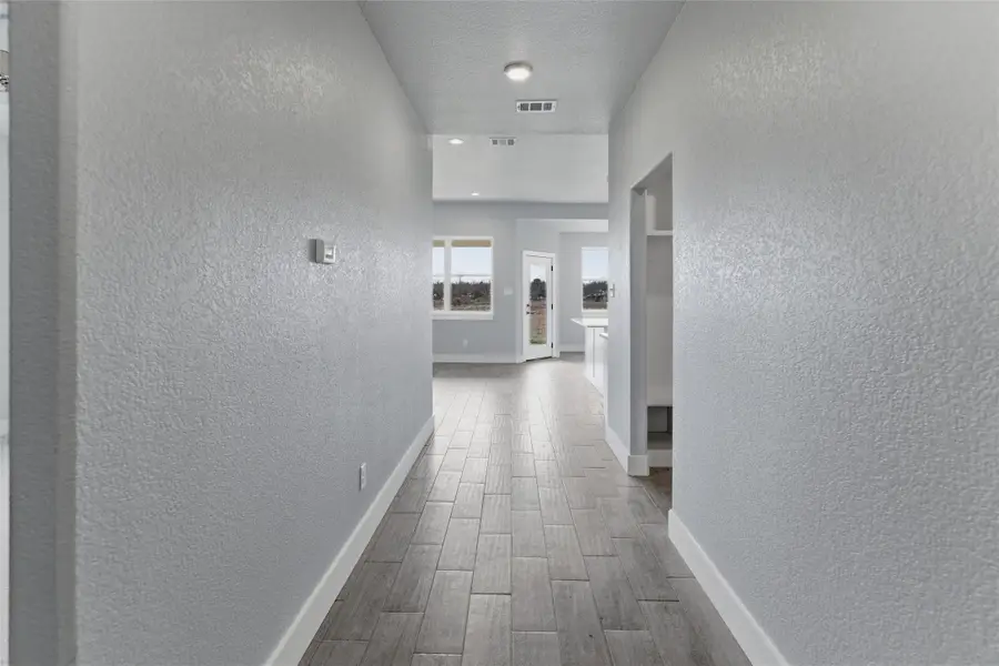 314 Oakwood Avenue, Jacksboro, TX 76458 - #3