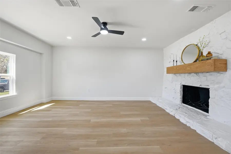 3716 Aurora Street, Haltom City, TX 76117 - #3