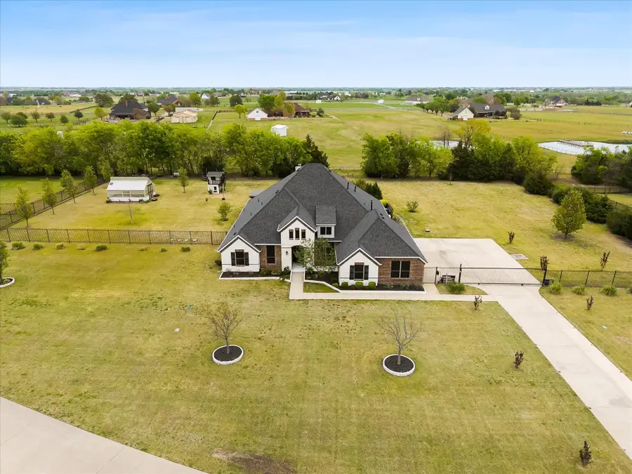 420 Silver Spur Trail, Rockwall, TX 75032 - #2