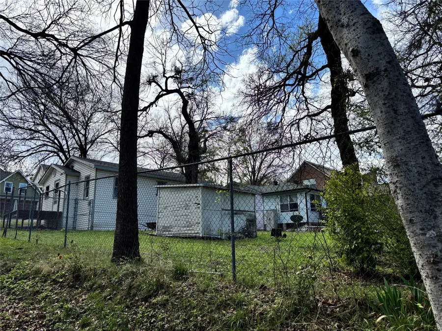 8043 Deer Trail Drive, Dallas, TX 75238 - #3