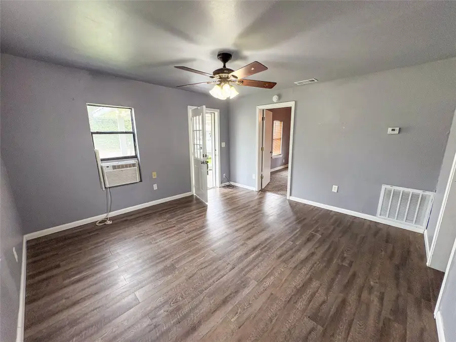 528 W Florence, Denison, TX 75020 - #3