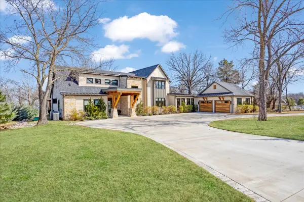 210 Coffee Circle, Pottsboro, TX 75076