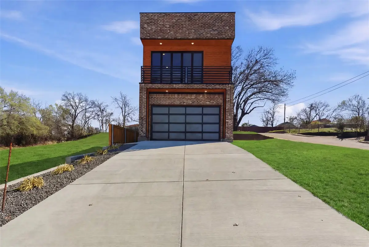 1402 Hutchins Avenue, Dallas, TX 75203 - #1