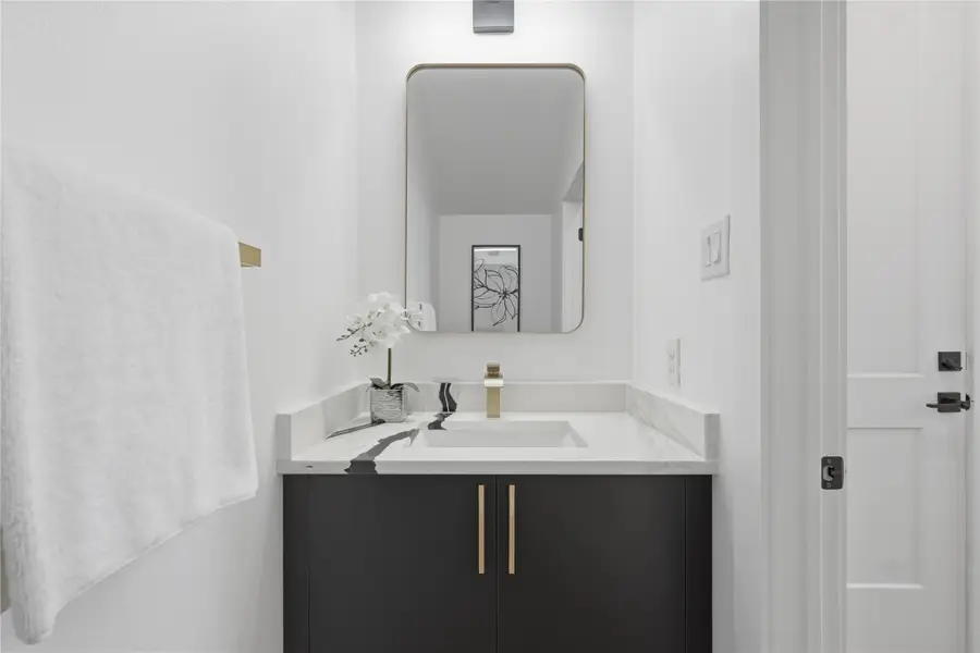 1402 Hutchins Avenue, Dallas, TX 75203 - #3