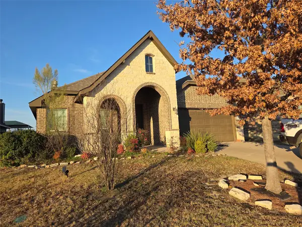 225 Dakota Drive, Waxahachie, TX 75167