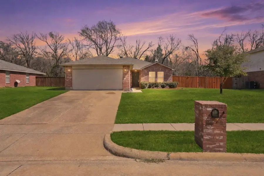 9401 Glen Falls Lane, Denton, TX 76210 - #2