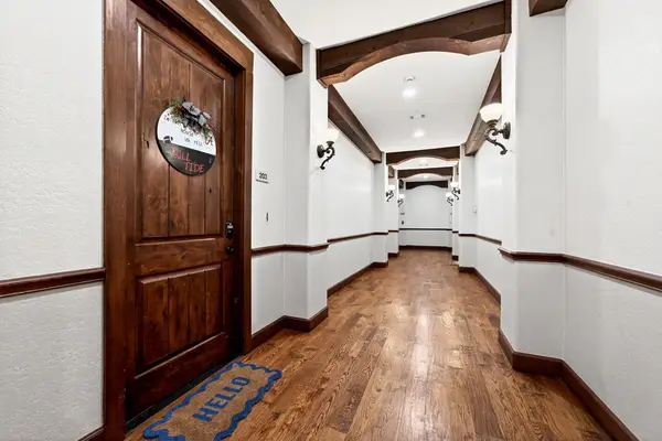 555 Via Amalfi #203, Irving, TX 75039