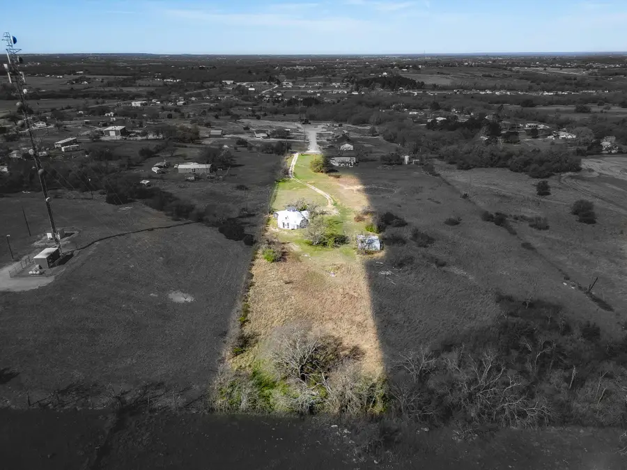 320 Windy Hill Lane, Springtown, TX 76082 - #2