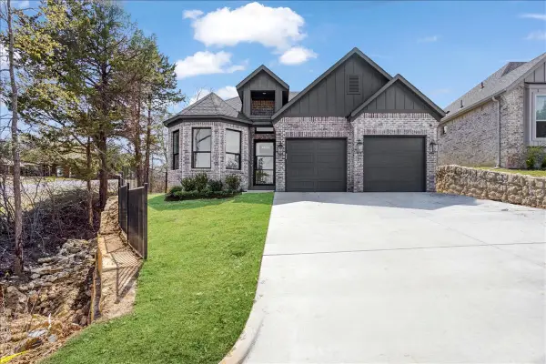 9 Greenway Bend, Pottsboro, TX 75076