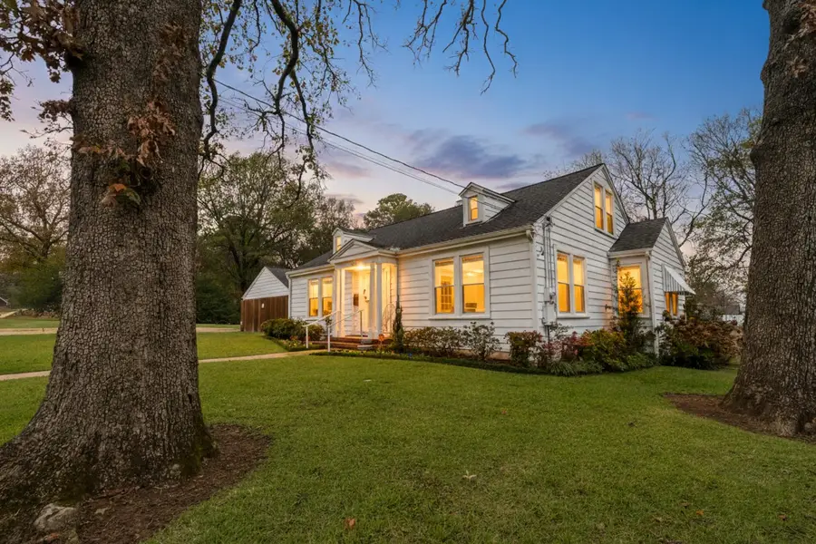 2257 Cleveland Street, Paris, TX 75460 - #2