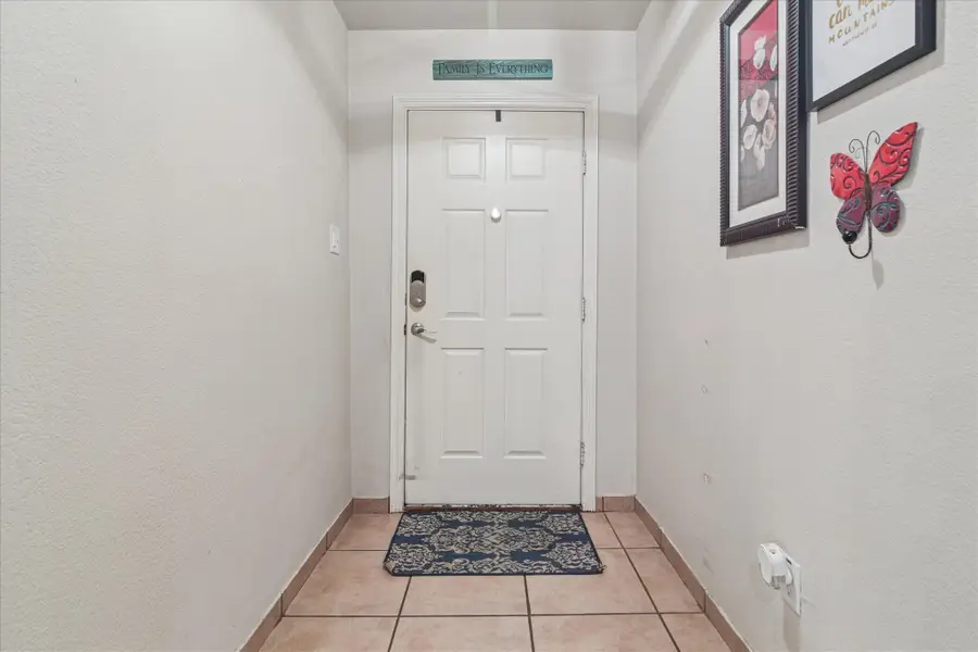 220 Chesterfield Circle, Waxahachie, TX 75165 - #3