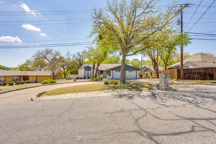 4031 Fairway Drive, Decordova, TX 76049 - #2