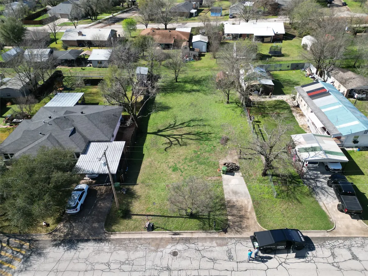 407 S Jefferson Street, Glen Rose, TX 76043 - #1