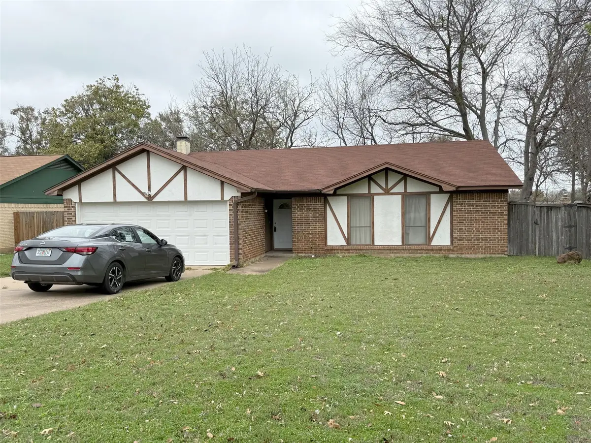 1205 Augusta Road, Benbrook, TX 76126 - #1
