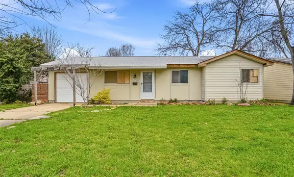 4813 Dorsey Street, Forest Hill, TX 76119