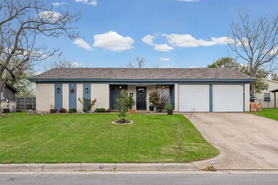 3900 Cresthill Road, Benbrook, TX 76116 - #2
