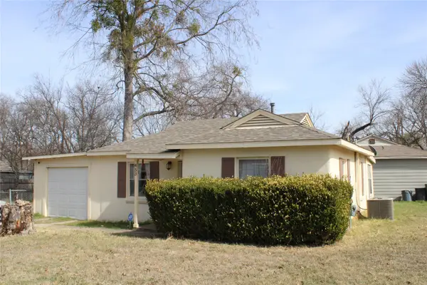 453 S Redford Lane, White Settlement, TX 76108