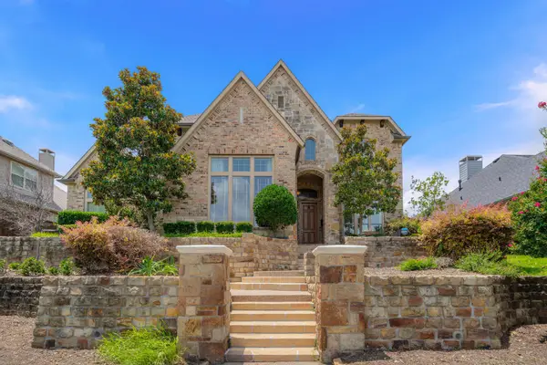 1016 Lady Lore Lane, Lewisville, TX 75056