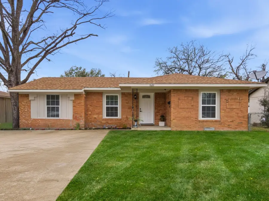 1601 Crestridge Drive, Mesquite, TX 75149 - #2