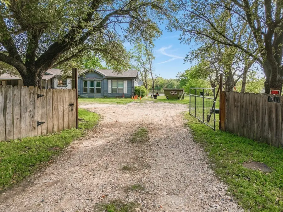 1711 County Road 0070, Corsicana, TX 75109 - #3