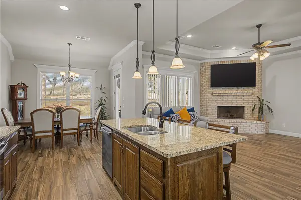 1041 Tex Lane, Springtown, TX 76082