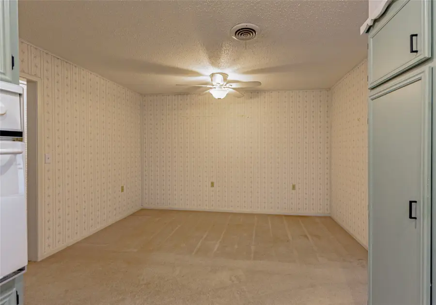 1103 Miller Street, Bowie, TX 76230 - #3