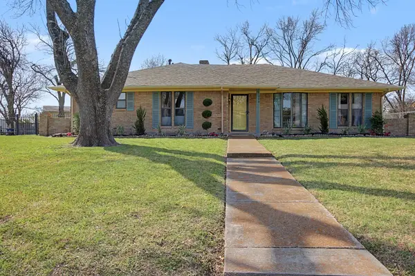 208 Ashe Bend Drive, Rowlett, TX 75087