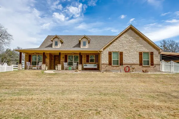 1615 Sanger Drive, Springtown, TX 76082