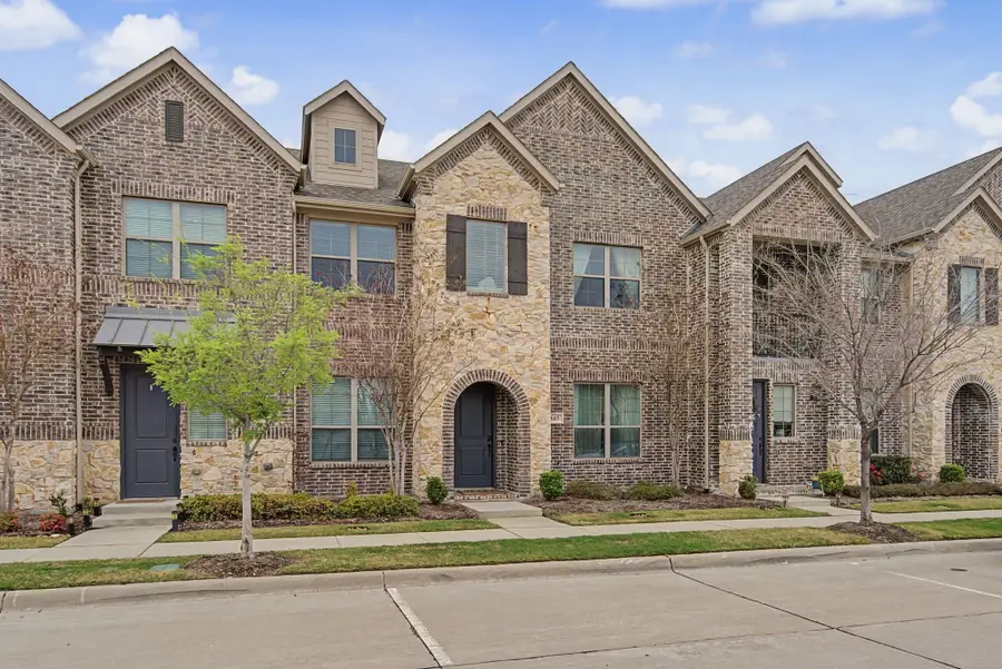 665 Vista Oaks Road, Lewisville, TX 75067 - #3