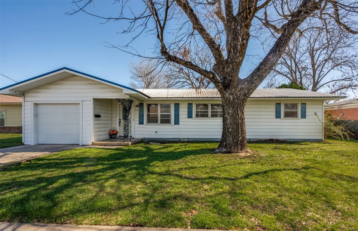 521 N Columbia Street, Stephenville, TX 76401 - #1