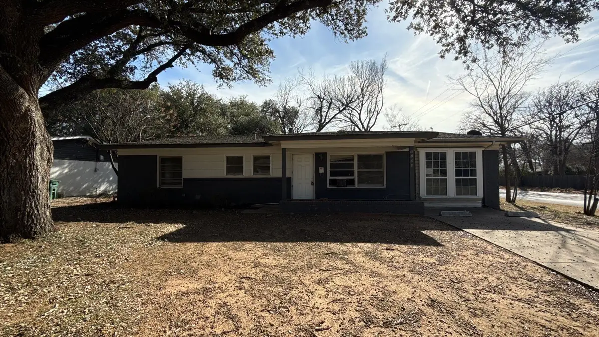 6200 Kentwood Place, Fort Worth, TX 76112 - #1