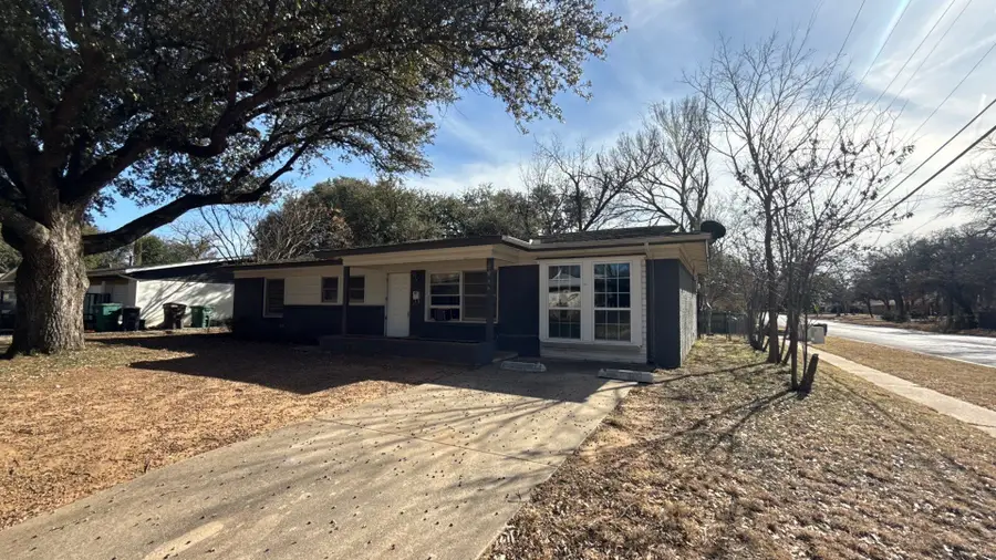 6200 Kentwood Place, Fort Worth, TX 76112 - #2