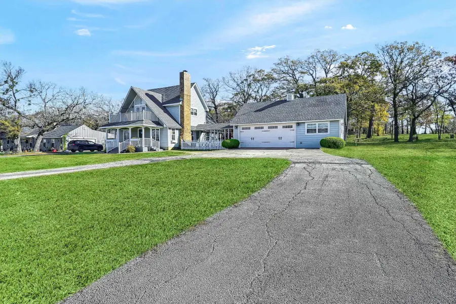 123 Pontiac Drive, Lake Kiowa, TX 76240 - #2