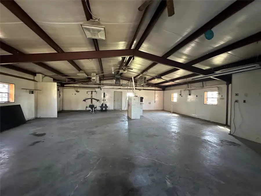 831 Holiday Drive, Ponder, TX 76259 - #2