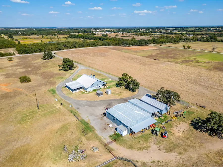 207 Trails End 2, Poolville, TX 76487 - #3