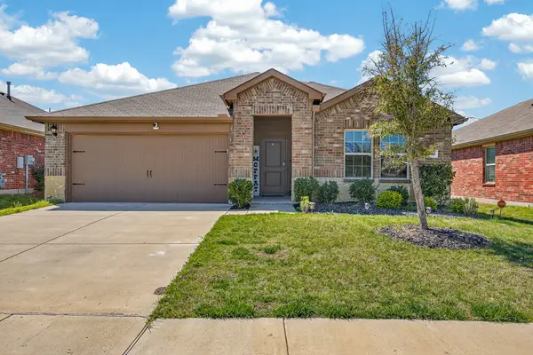 2211 Kingfisher, Crandall, TX 75114
