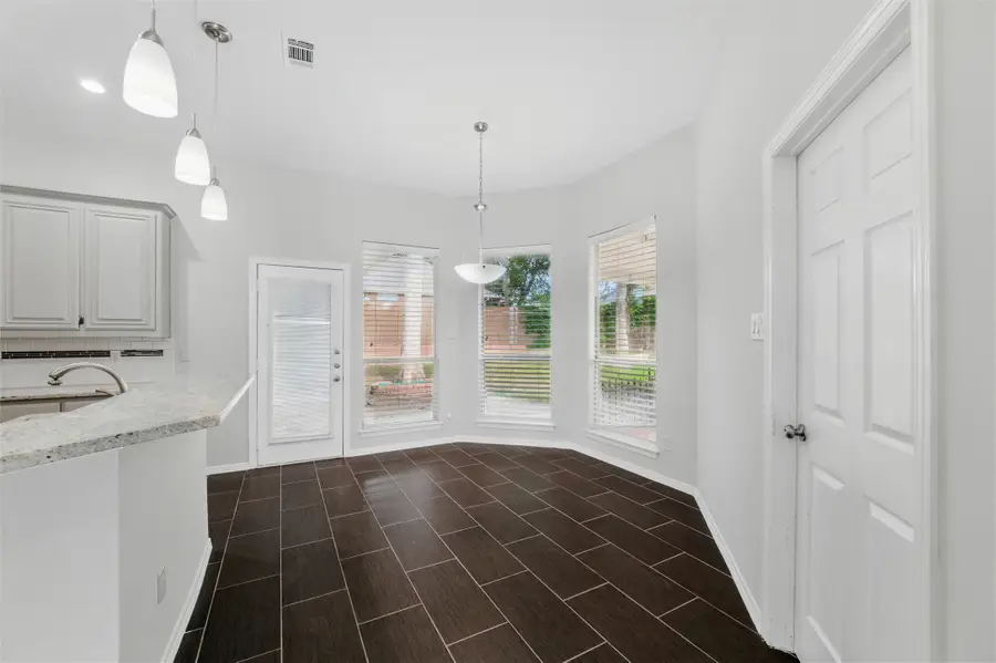 3402 Blue Forest Drive, Arlington, TX 76001 - #2