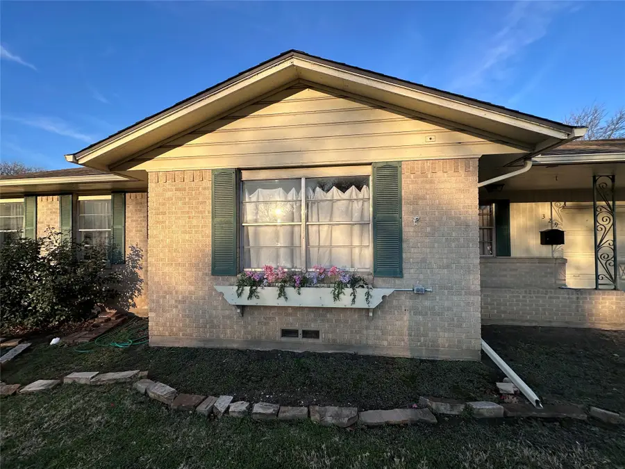 329 N Brighton Avenue, Dallas, TX 75208 - #2