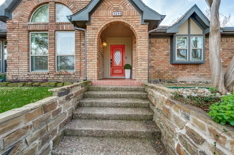 1215 Magnolia Drive, Carrollton, TX 75007 - #2