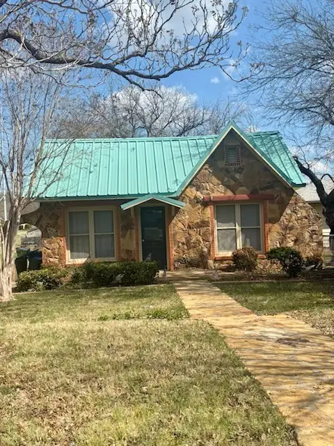 57 S Pecan Street, Albany, TX 76430 - #1